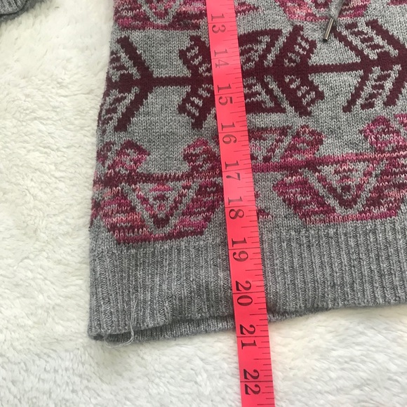 American Eagle Knit Aztec Hooded V-Neck Sweater - Oversized Small - Picture 5 of 7
